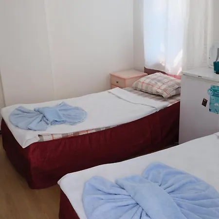 Hisar Szálloda *